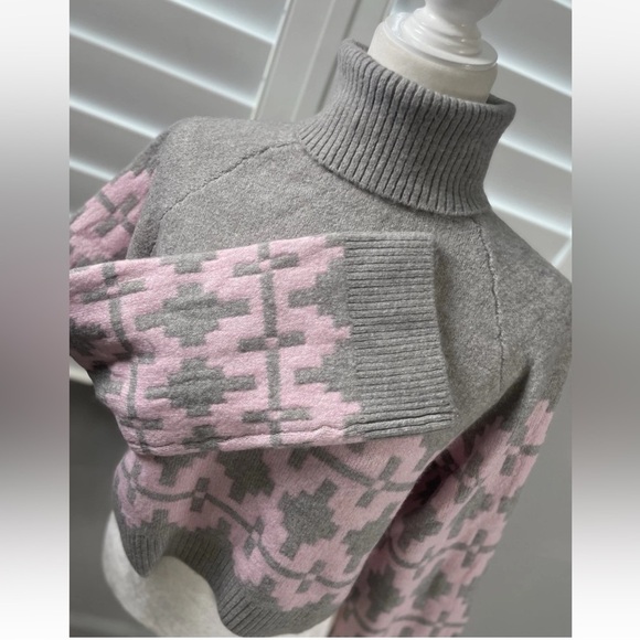 NEW H&M Jacquard Gray & Pink Fair Isle Turtleneck Sweater Women’s S Cropped - Picture 3 of 15